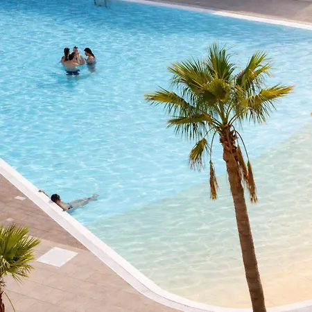 Palm View Apartment *